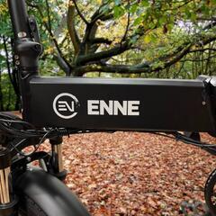 ENNE F750 車体 ホワイト eバイク 電動 値段交渉可 自転車 型 折りたたみ自転車　現金支払いも可の画像