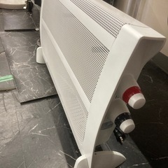 遠赤外線スーパーパネルヒーターの画像