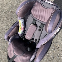 新生児用 チャイルドシート　Aprica フラディアグロウ ISOFIX チャイルドシートの画像