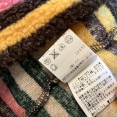 e.a.b（BeBe）！値下げ！女の子110 フリース　お洒落上着の画像