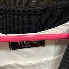 VOUGE ドッキングブラウスの画像