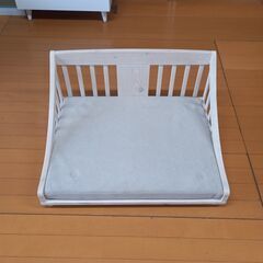 未使用訳あり ペット　マット　寝具　ベンチ ホワイト　白色　小型犬　クッション　あご枕　犬用品　猫用品の画像