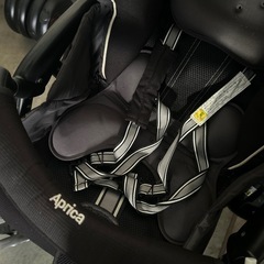 Aprica ベビーカーの画像