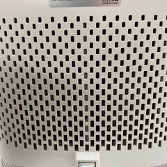 ☆値下げ☆I2502-582 アイリスオーヤマ 空気清浄機 IBP-A25-W 2020年製 通電確認済み キズ 汚れありの画像