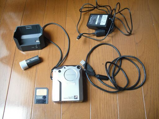 富士フィルム　Fine Pix　４８００　ジャンク品