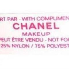 シャネル♥CHANEL♥コスメライン♥ノベルティポーチ♥レッド♥ロゴ ♥の画像