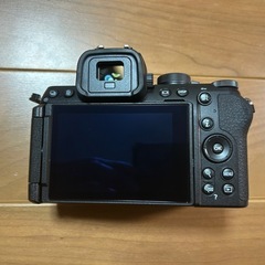 nikon Z 50iiダブルズームキット＋MH-32＋100周年記念シューカバーの画像