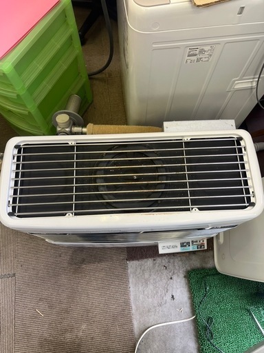 【値下げ】コロナ FF石油ストーブ FF-6815PR 動作済み 暖房器具