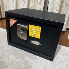 超美品　指紋認証　金庫