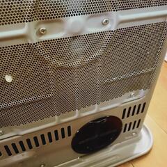 家電 石油 ファンヒーター 暖かい お得！！の画像