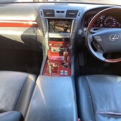 レクサス LS460 21年 車検8年6月 11万㌔ HDDナビ Bカメラ 地デジ ETC バージョンS Iの画像
