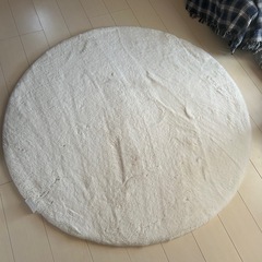 【取引中】ニトリのラグ　ホワイト
