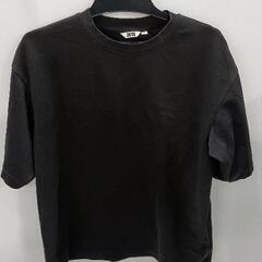 0218-340 ユニクロ　Tシャツ