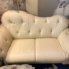 白色ソファ