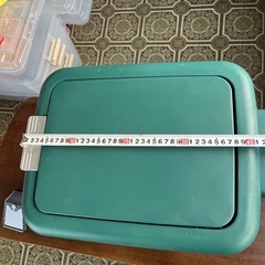 　グリーンの可愛いダストボックス　の画像