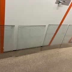 ビンテージガラス戸の画像
