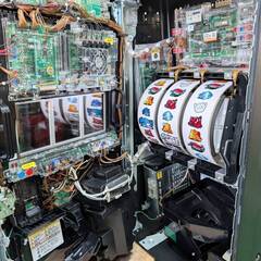 【愛品倶楽部柏店】 大都技研 Re:ゼロから始める異世界生活 6号機 AT コイン不要機ゴールド スロット実機の画像