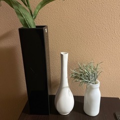 花瓶とドライフラワー？