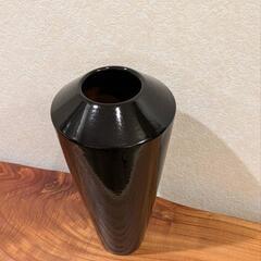 【新品】シックな花瓶の画像