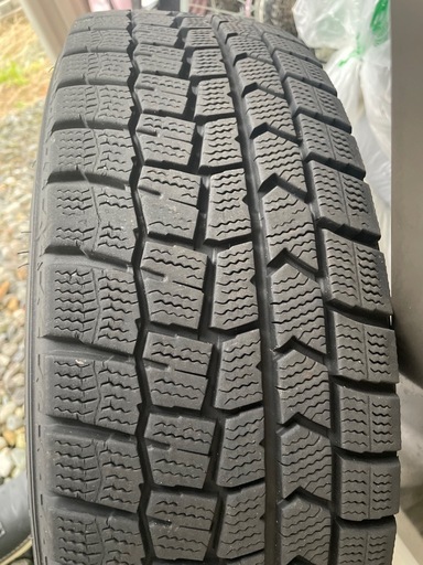 ダンロップ　スタッドレス　15インチ　175/65