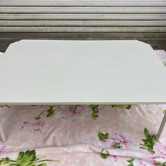 ニトリ★折り畳みテーブル★ホワイト★9060の画像