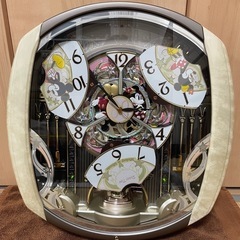ディズニーからくり時計の画像