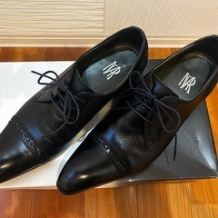 ONOFF👞革靴の画像
