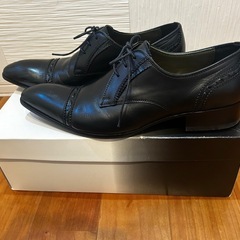 ONOFF👞革靴の画像