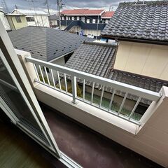 ⭐️保証人＆保証会社不要の楽ちん貸⭐️家電設置済み♪南向きで日当たり良好♪バス停1分で利便性◎バストイレ別♪ - 不動産