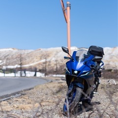 フルカウルバイクYZF R15の画像