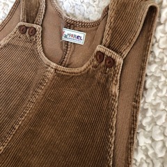 美品です❣️女の子人気のコーデュロイのスカート ❣️の画像