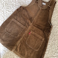 美品です❣️女の子人気のコーデュロイのスカート ❣️の画像