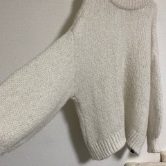 新品同様　ZARA  白　セーター　S M Lの画像
