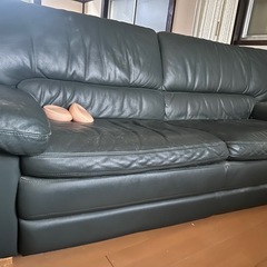 只今商談中！特別値引アリ！革張りハイバック3Pソファー