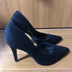 グレイル　パンプス　24.5センチ
の画像