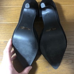 グレイル　パンプス　24.5センチ
の画像