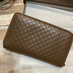 3連休まで早々値下げ❤️GUCCIシマ長財布、数回のみ使用の超