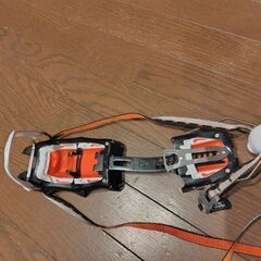 ペツル　　１２本爪アイゼン　