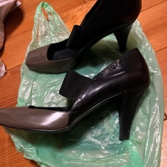 オシャレパンプスの画像