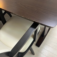 家具ダイニングテーブルセットニトリ回転チェアの画像