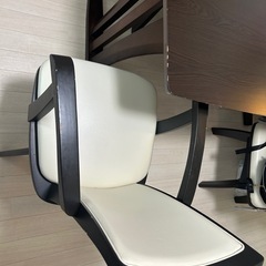 家具ダイニングテーブルセットニトリ回転チェアの画像