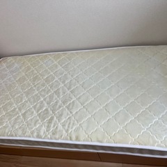 シングルサイズ　　ベッドマットレスの画像