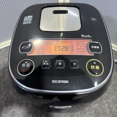 アイリスオーヤマ IH炊飯器 一升 10合 IH式 31銘柄炊き分け機能 極厚火釜 玄米 IH式 ブラック RC-IE10-B 2019年製 Used の画像