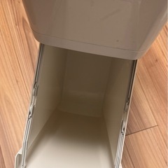 35リットル スリムタイプ 上下段式ゴミ箱 蓋付きの画像