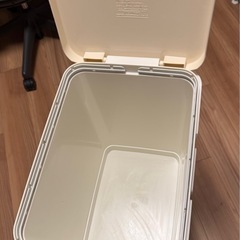 35リットル スリムタイプ 上下段式ゴミ箱 蓋付きの画像