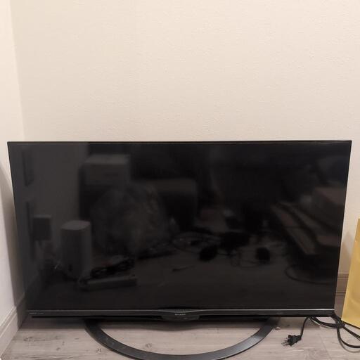 40インチ液晶テレビ