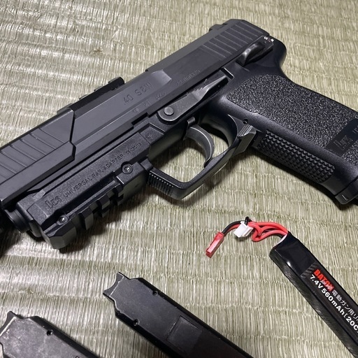 電動ガン USP 東京マルイ リポバッテリー&サイレンサー付き