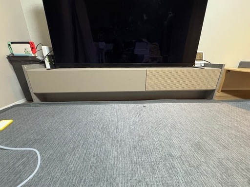 テレビボード