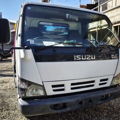 いすゞエルフのセーフティーローダーが入荷しました。の画像