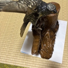 置き物、鉄の鷲の画像